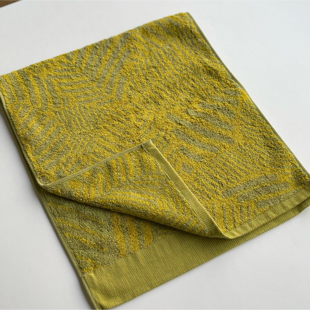 nism×HASHIMOTO NAOKO バスタオル　Leaf Border yellow